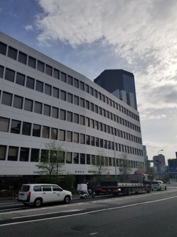 林友ビルの外観