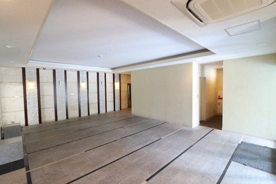 【エントランス】 | リリーベル金城サーモス