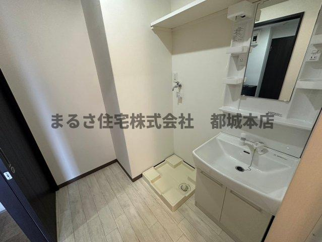 スカイコート下川東の独立洗面台