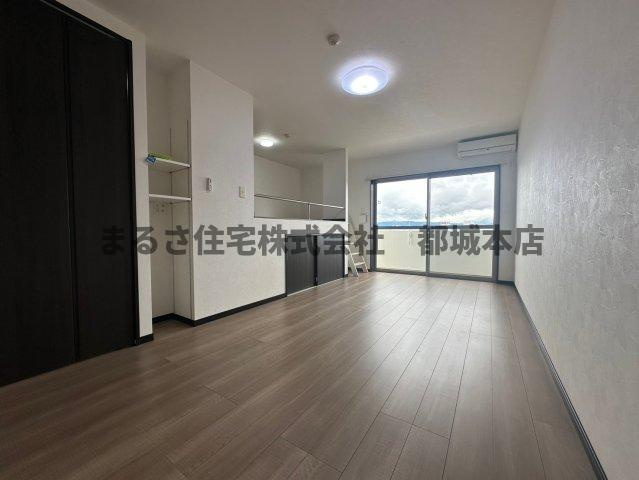 スカイコート下川東の居間・リビング