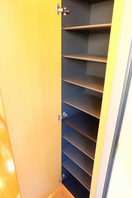 アバンウェルディッツォの玄関