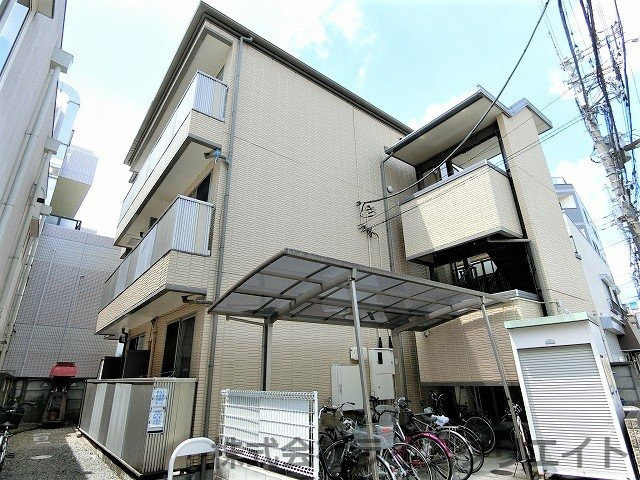 アバンウェルディッツォの外観