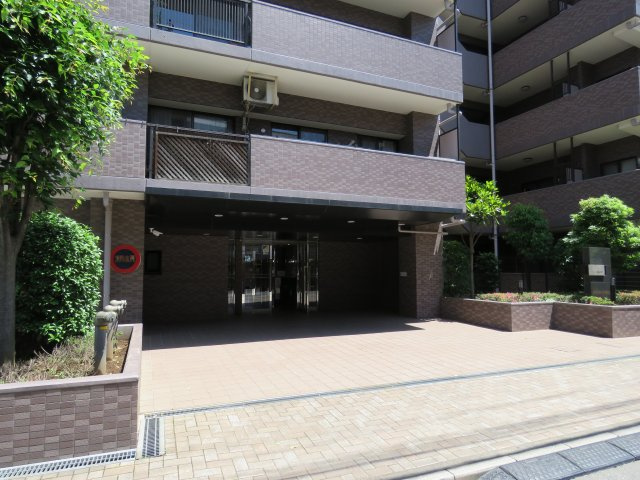コスモ川越脇田町のエントランス