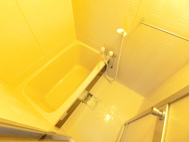 ラフィーネ2号館の浴室