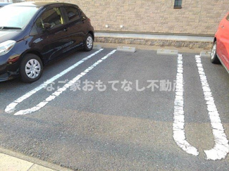 【駐車場】