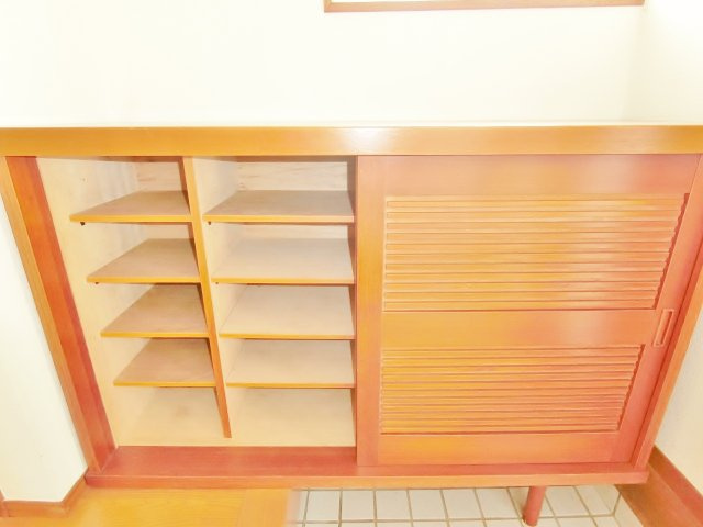 東和貸家の収納