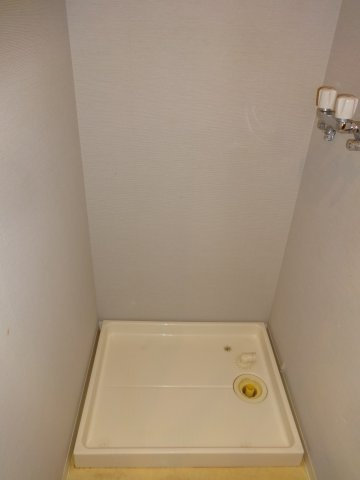 コスモ・ザ・パークス清瀬の森の設備|室内洗濯機置場