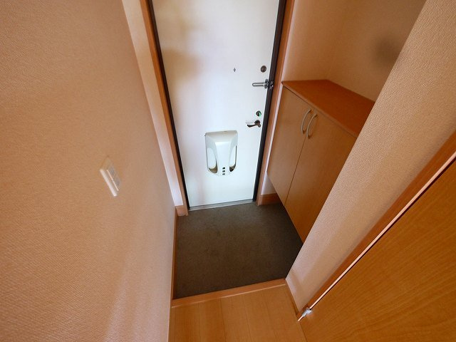 サンメゾンの玄関|ゆったりとした玄関です