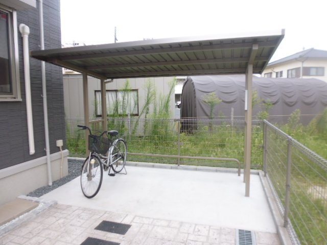 パークサイド石見のその他共用部分|自転車置き場