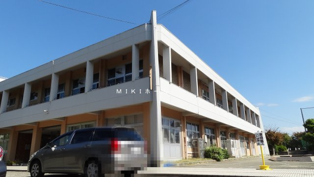 箕面市桜ケ丘3丁目　中古一戸建の周辺|箕面市立第三中学校