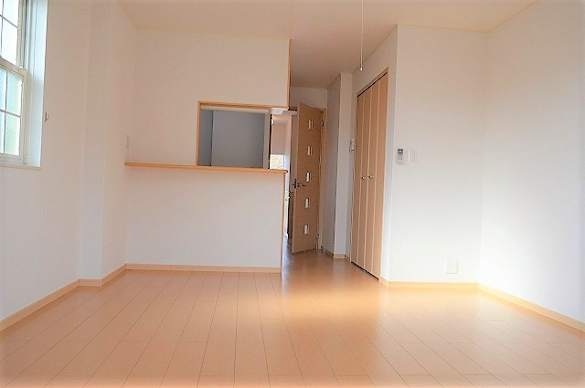 ラフォーレ西砂の居間・リビング