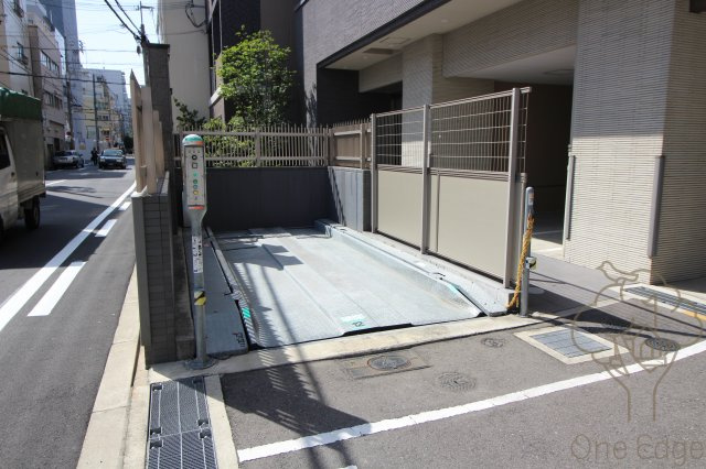 ライオンズ大阪天満の杜の駐車場