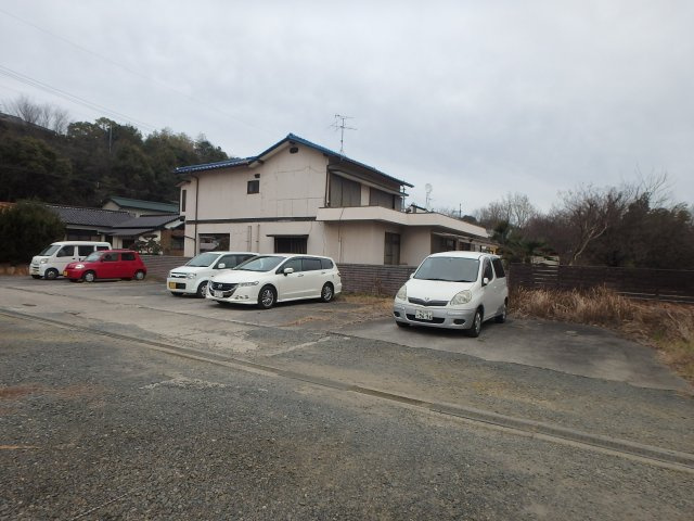 倉敷ハイツ駐車場の外観