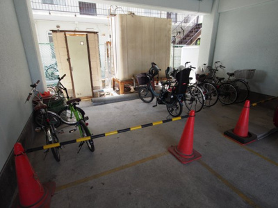 【その他共用部分】 | レジデンスサカタ | 駐輪場