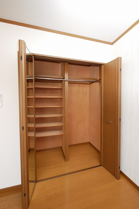 秋桜ハイツの収納|秋桜ハイツ　201号室