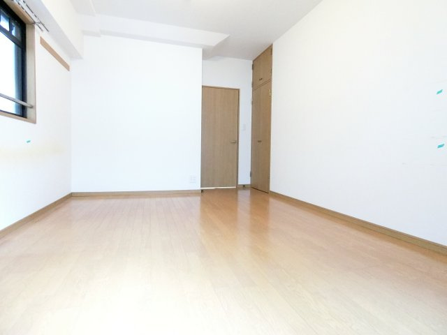 【寝室】 | GATHERIA PACE