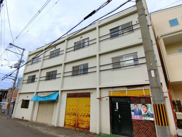 三津屋コーポの外観