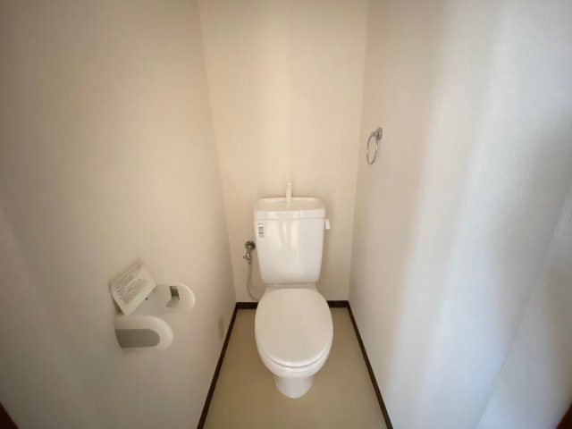 三津屋コーポのトイレ