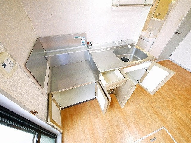 アルファ生駒のキッチン|きれいなキッチンです