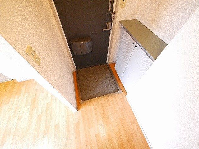 アルファ生駒の玄関|シンプルで使いやすい玄関です