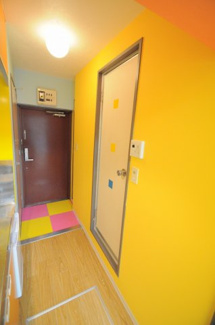 【キッチン】 | ハイネス丸友 | 浴室・トイレはこちらのドアから
