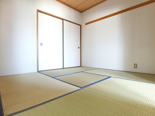 クレアヤマモトの寝室