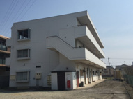 安達マンションの画像