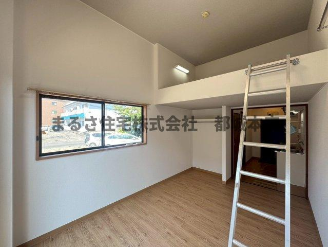 ラケットクラブの洋室