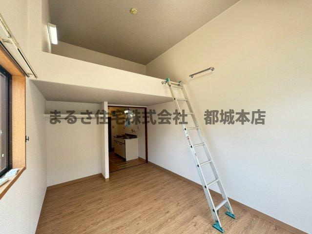 ラケットクラブの内装