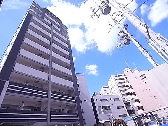 アドバンス三宮5ソレイユの外観