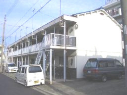 【外観】 | 石生荘 | 外はこのようになっています