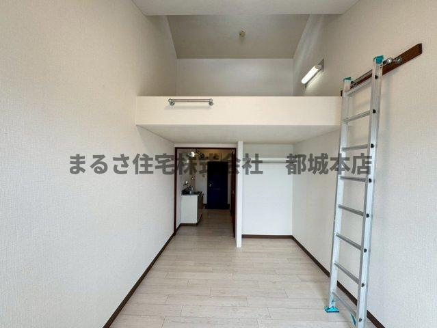 ラケットクラブの居間・リビング