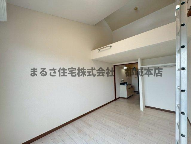 ラケットクラブの洋室