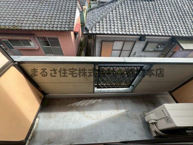 ラケットクラブのバルコニー