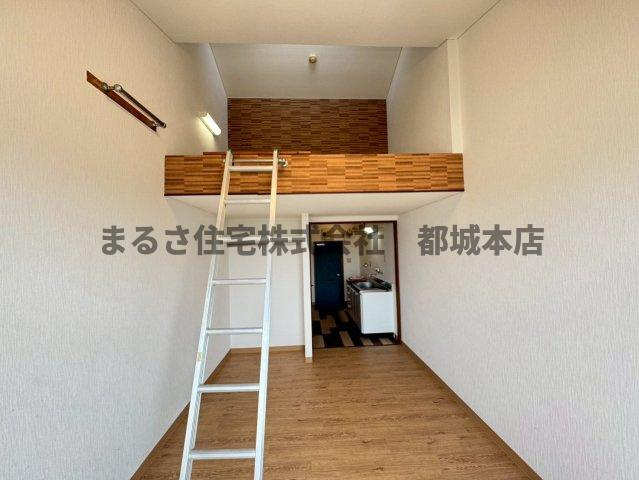 ラケットクラブの居間・リビング