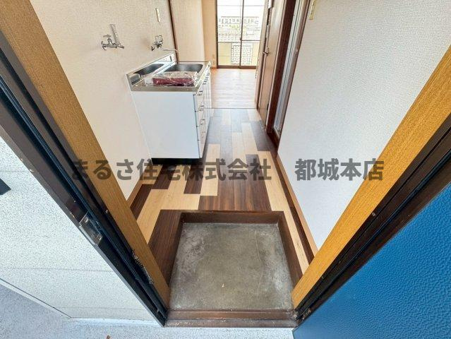 ラケットクラブの玄関