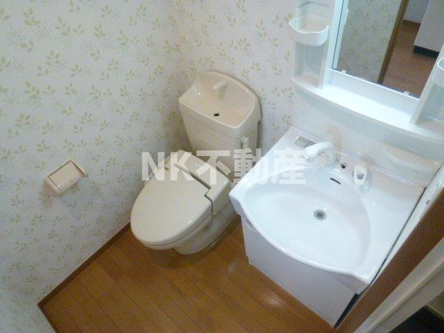 【洗面所】 | インパレス小阪（河内小阪賃貸） | 忙しい朝には欠かせない洗面所です