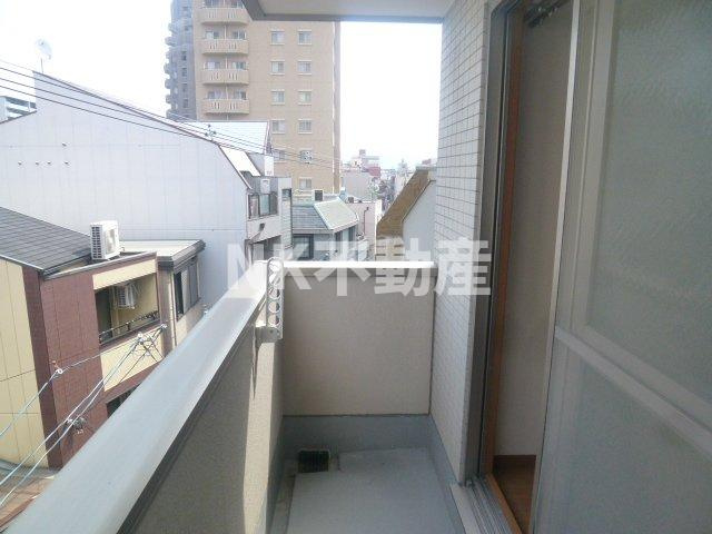 【バルコニー】 | インパレス小阪（河内小阪賃貸） | 広々としたバルコニーです