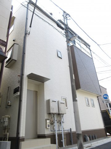 レジデンス三田３の外観