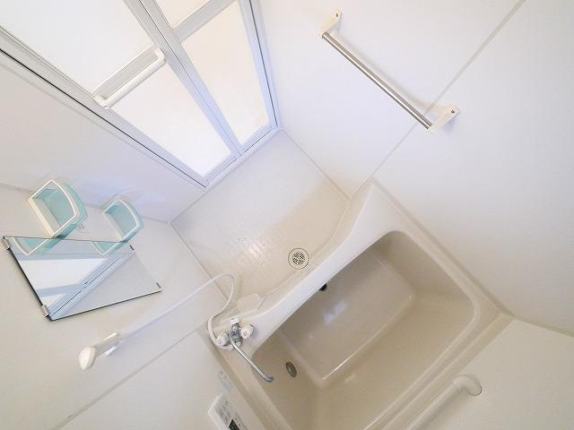 ラフィーネB（俵口町）の浴室|きれいなお風呂です