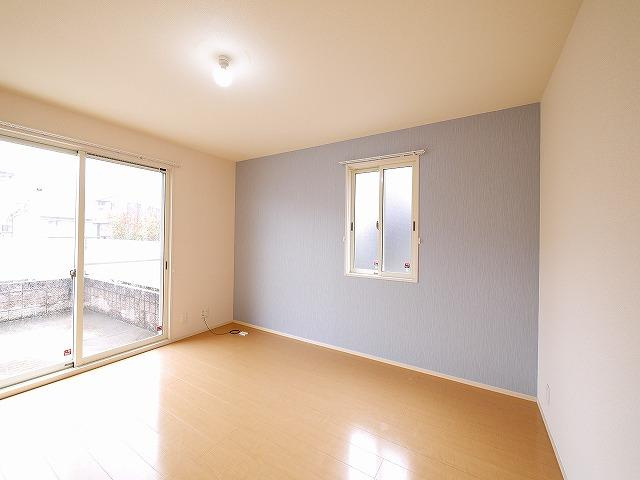 ラフィーネB（俵口町）の洋室|ゆったりした洋室です