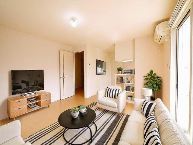 ラフィーネB（俵口町）の居間・リビング|CGで家具等を配置したもので家具等は含まれません