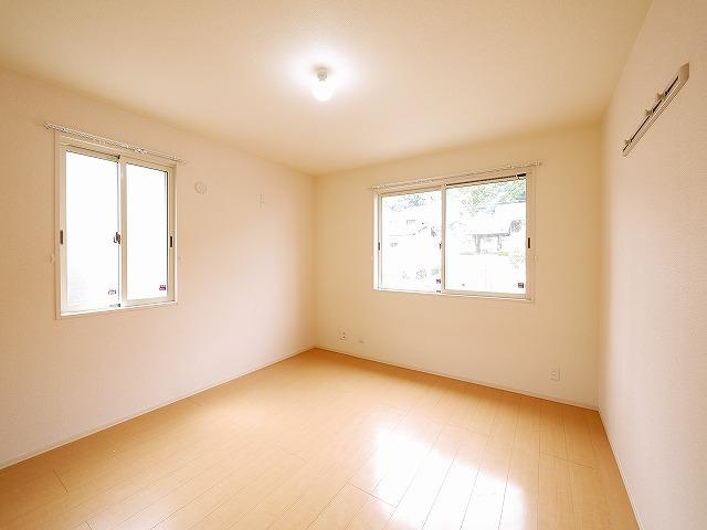 ラフィーネB（俵口町）の寝室|寝室にいかがでしょうか