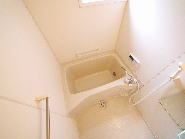 ラフィーネB（俵口町）の浴室|落ち着いた空間のお風呂です