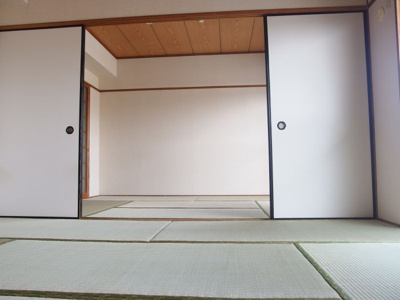 【寝室】 | ハピネス岡村