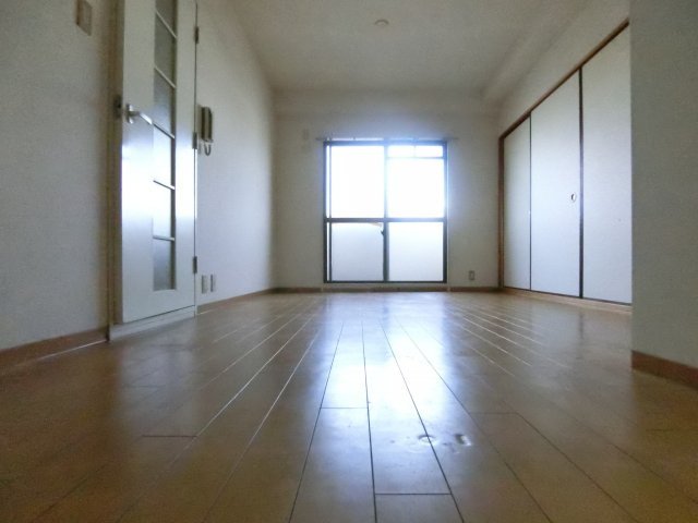 バルカン富田林の居間・リビング