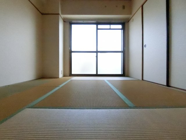 バルカン富田林の寝室