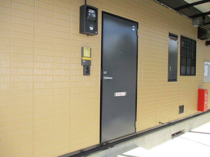 グリーンヒルズＧ棟の玄関