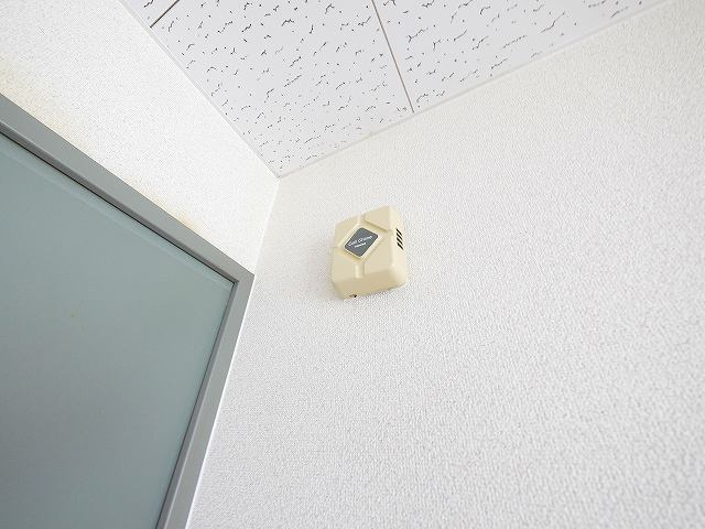 西本ビル（川原城町）のセキュリティ|チャイムです。