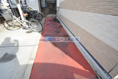 【エントランス】 | レオパレスタチバナ